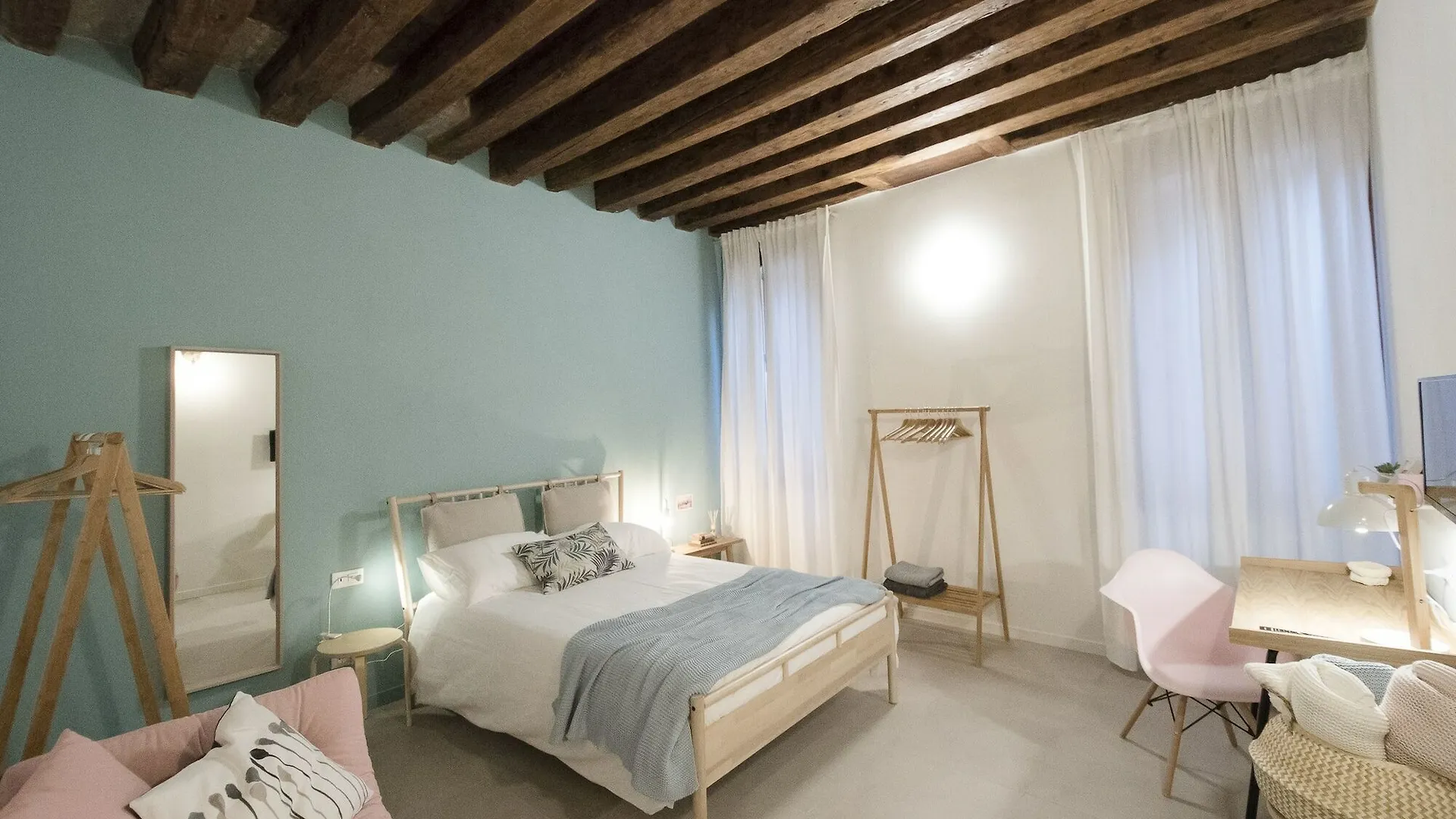 Mirandolina Apartment location